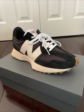 New Balance Black & Cream 327